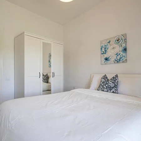 3 Bedroom Apartment With Stunning Guadalquivir Views Seville Exterior photo