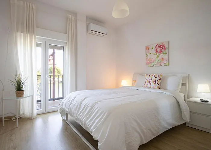 3 Bedroom Apartment With Stunning Guadalquivir Views