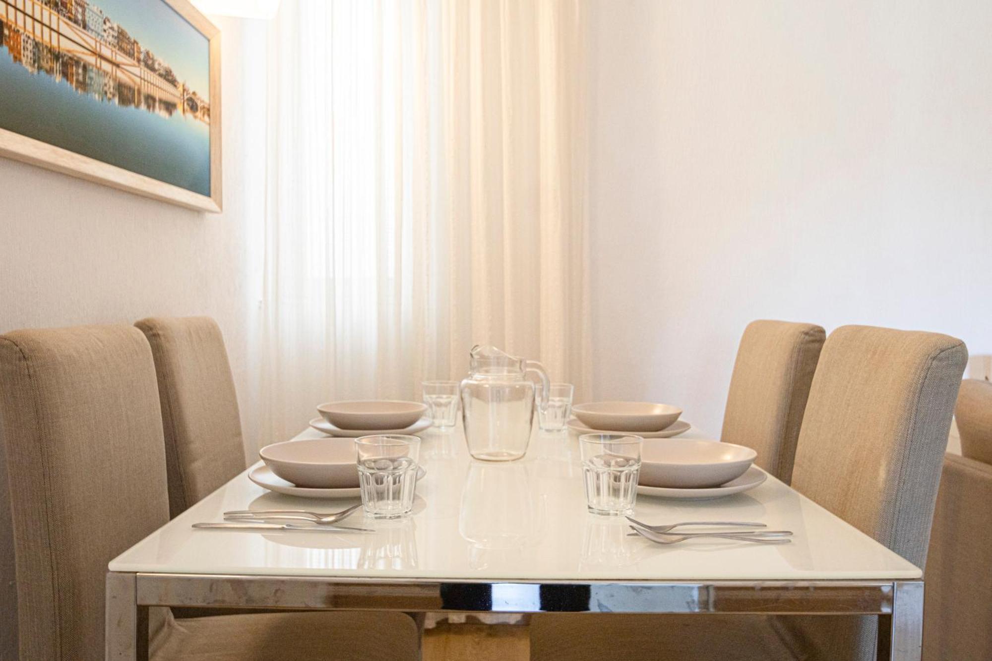 3 Bedroom With Stunning Guadalquivir Views Apartament Sevilla