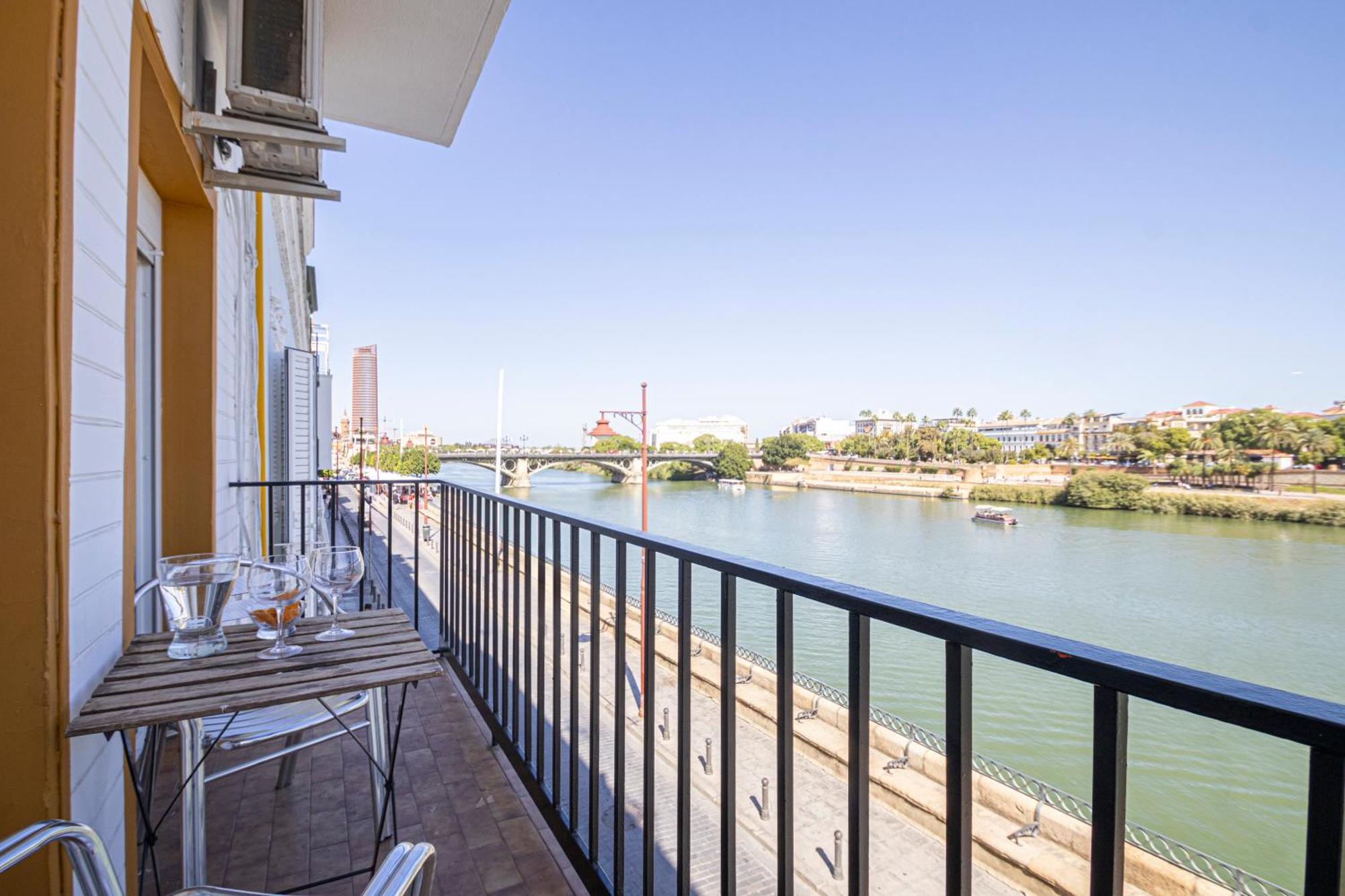 Apartament 3 Bedroom With Stunning Guadalquivir Views *